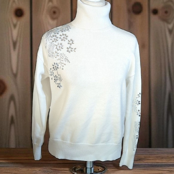 Truth By Republic White Turtleneck Rhinestone Embellished Cozy Soft Sweater Sz S - Picture 14 of 14
